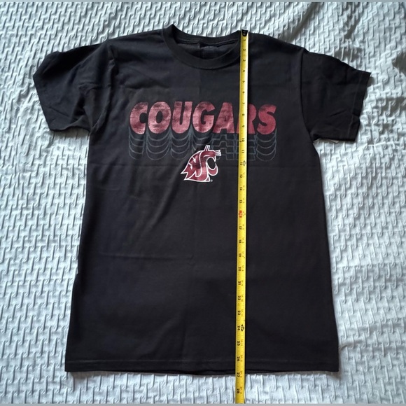 Hanes men Black and Red Cougars Tee size small - Picture 3 of 6